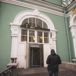 Санкт-Петербург вход Эрмитажа